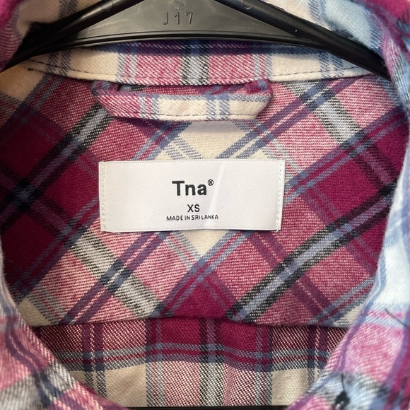 Aritzia TNA Pink Plaid Flannel Button-Up Shirt XS Long Sleeve Oversize - Picture 5 of 6